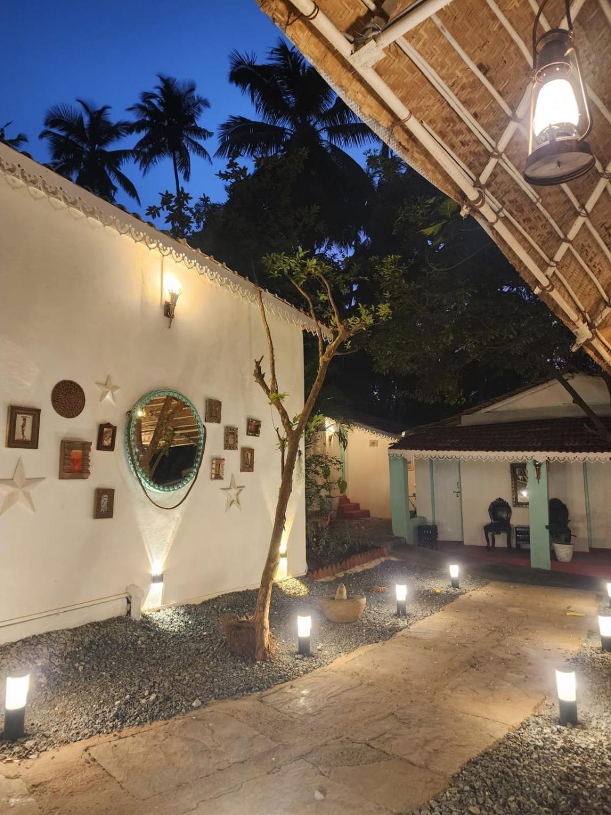 Casa Happy Dervish, 2Mins Away From The Beach Анджуна Екстериор снимка